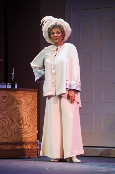 Photo Flash: First Look at Leslie Uggams and More in Wick Theatre's MAME in Boca Raton Image