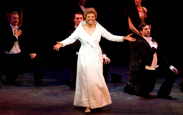 Photo Flash: First Look at Leslie Uggams and More in Wick Theatre's MAME in Boca Raton Image