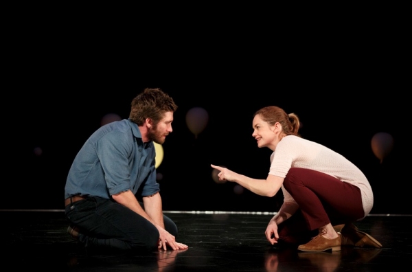 Photo Flash: First Look at Jake Gyllenhaal & Ruth Wilson in MTC's CONSTELLATIONS Image