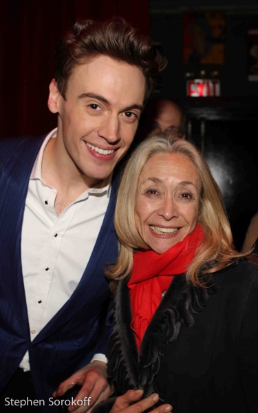 Photo Coverage: Erich Bergen Brings An Early New Year's Party to Birdland  Image