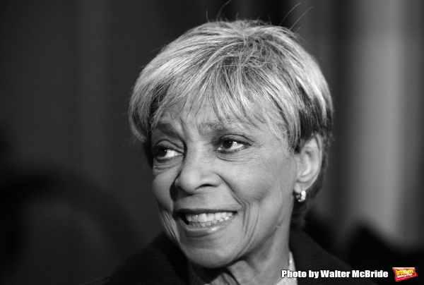 Photo Flashback: A Fond Farewell - Remembering The Stars We Lost in 2014  Image