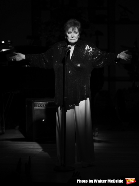 Photo Flashback: A Fond Farewell - Remembering The Stars We Lost in 2014  Image