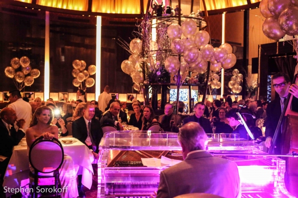 Photo Coverage: Neil Sedaka Sings in 2015 with A PIANO AT LE CIRQUE Image