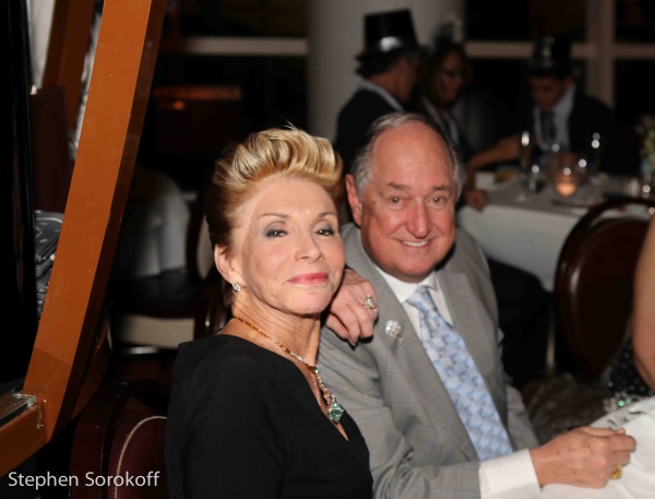 Photo Coverage: Neil Sedaka Sings in 2015 with A PIANO AT LE CIRQUE Image