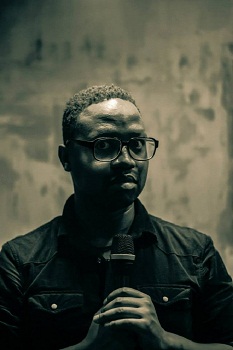 BWW Review: Lebogang Mogashoa's THE REAL DIRT Filled with Humanity and Compassion BWW Review: Lebogang Mogashoa's THE REAL DIRT Filled with Humanity and Compassion