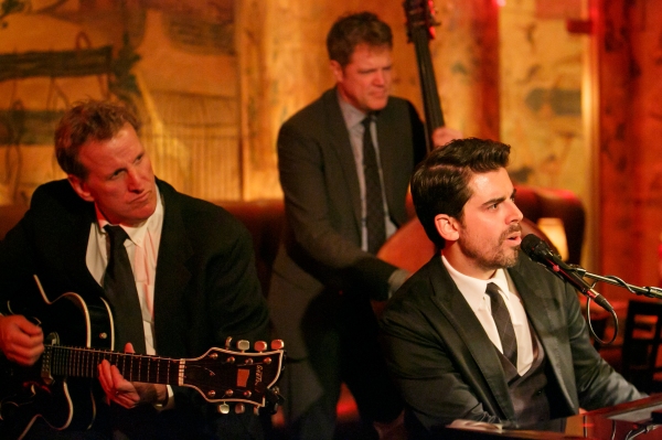 Photo Flash: Tony DeSare Performs Bemelmans Residency at The Carlyle  Image