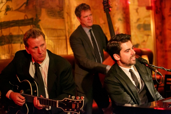 Photo Flash: Tony DeSare Performs Bemelmans Residency at The Carlyle  Image