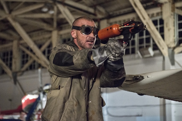 Photo Flash: Sneak Peek - 'Rogues' Take Over in THE FLASH's Mid-Season Debut Image