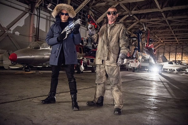 Photo Flash: Sneak Peek - 'Rogues' Take Over in THE FLASH's Mid-Season Debut Image