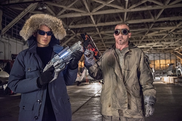 Photo Flash: Sneak Peek - 'Rogues' Take Over in THE FLASH's Mid-Season Debut Image