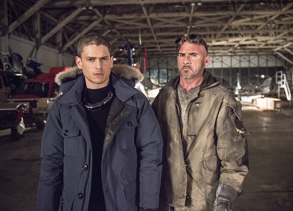 Photo Flash: Sneak Peek - 'Rogues' Take Over in THE FLASH's Mid-Season Debut Image