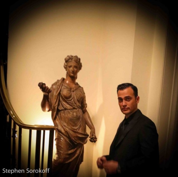 Photo Coverage: Cheyenne Jackson Brings EYES WIDE OPEN to Cafe Carlyle Image