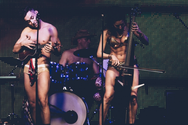 Photo Flash: Laura Benanti, Lena Hall & More Join The Skivvies at 42West Image