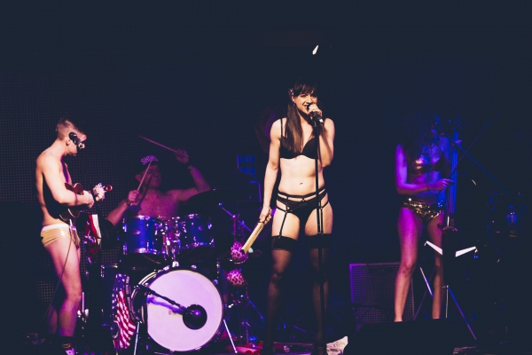Photo Flash: Laura Benanti, Lena Hall & More Join The Skivvies at 42West Image