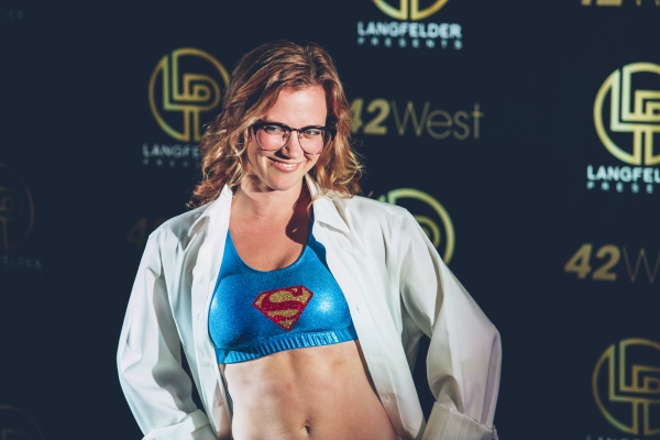 Photo Flash: Laura Benanti, Lena Hall & More Join The Skivvies at 42West Image
