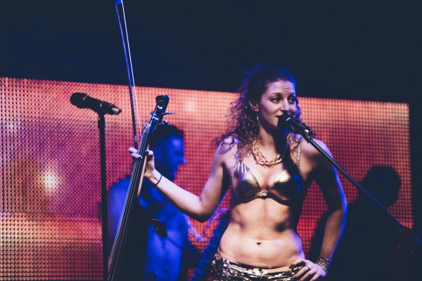 Photo Flash: Laura Benanti, Lena Hall & More Join The Skivvies at 42West Image