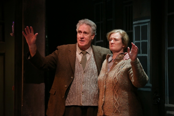 Photo Flash: First Look at Irish Rep's DA, Beginning Tonight Off-Broadway Image