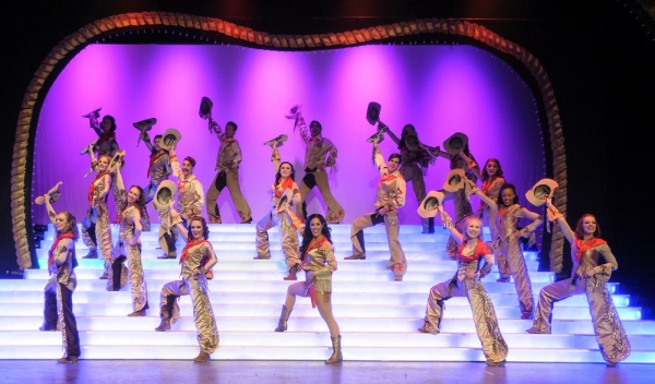 Photo Flash: First Look at WILL ROGERS FOLLIES at Rivertown Theaters Image