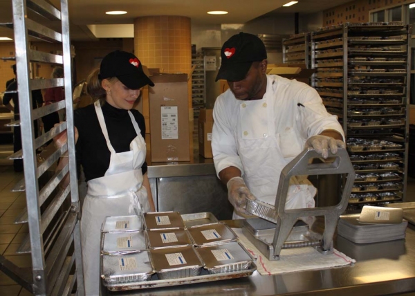 Photo Flash: YOU CAN'T TAKE IT WITH YOU Cast Lends a Helping Hand at God's Love We Deliver Image