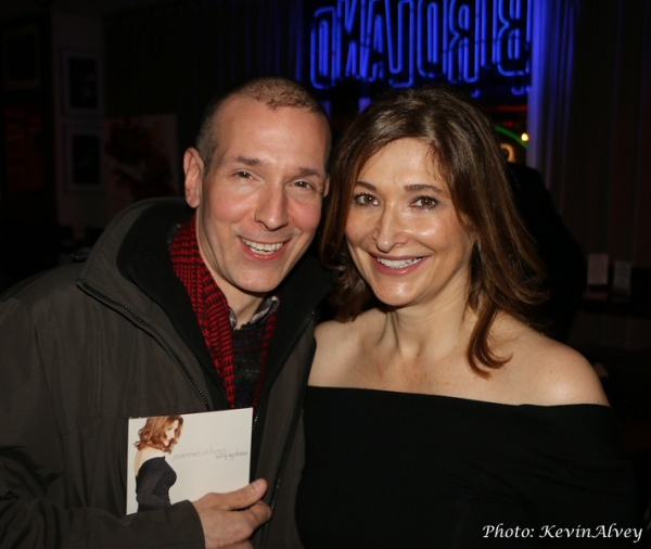 Photo Flash: Singer Joanne Tatham Comes to Birdland Image