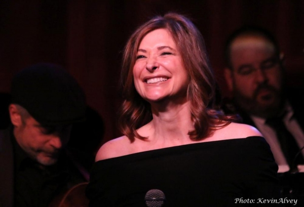 Photo Flash: Singer Joanne Tatham Comes to Birdland Image