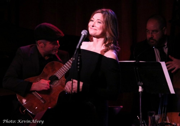 Photo Flash: Singer Joanne Tatham Comes to Birdland Image