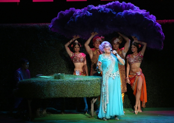 Photo Flash: Sneak Peek - DAME EDNA'S GLORIOUS GOODBYE - THE FAREWELL TOUR Opens Next Week at the Ahmanson Image