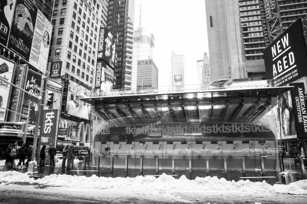 Photo Coverage: Juno Recovery! Broadway Clears the Snow for Performances Tonight Image