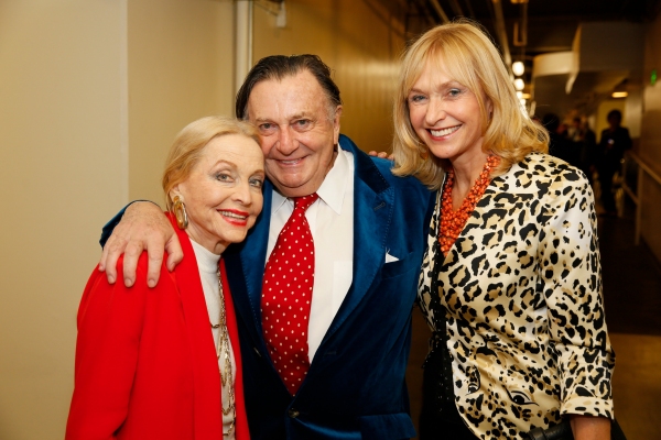 Photo Flash: Pierce Brosnan, Anjelica Huston, Michael Feinstein and More Celebrate Dame Edna's GLORIOUS GOODBYE Opening in L.A. Image