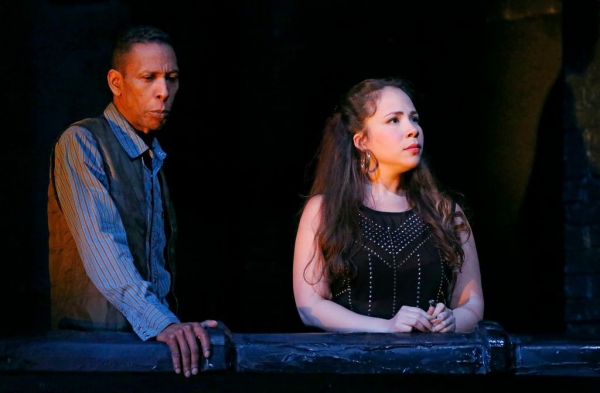 Photo Flash: First Look at Second Stage's BETWEEN RIVERSIDE AND CRAZY Image