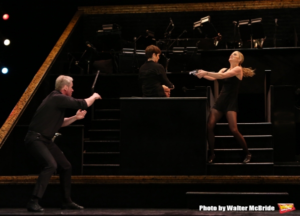 Photo Coverage: Jennifer Nettles and Carly Hughes Prep for Broadway's CHICAGO Image