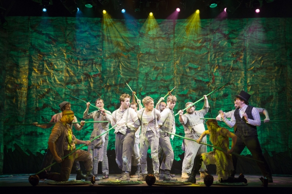 Photo Flash: First Look at New Cast of PETER AND THE STARCATCHER Tour! 
