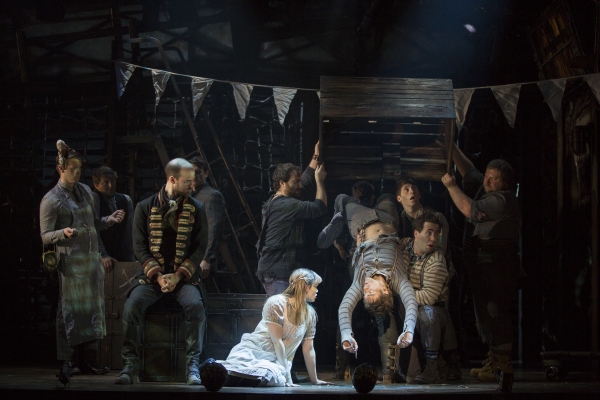 Photo Flash: First Look at New Cast of PETER AND THE STARCATCHER Tour! 