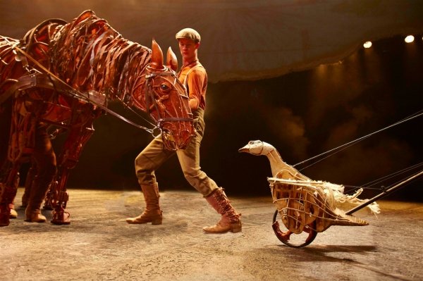 Photo Flash: Michael Morpurgo, James Backway, Phillip Bertioli & More Join Cast of WAR HORSE! Image