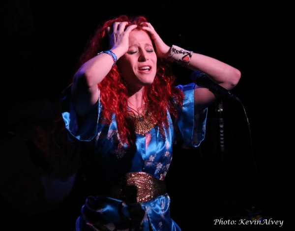 Photo Flash: Nina Storey and Jenn Colella Perform at Birdland  Image