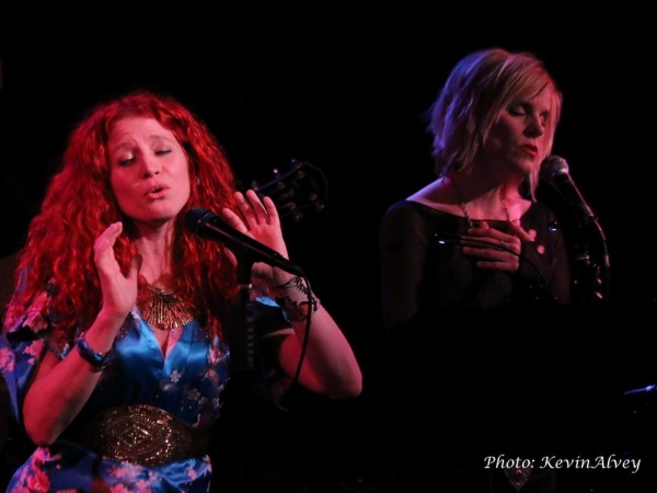 Photo Flash: Nina Storey and Jenn Colella Perform at Birdland  Image