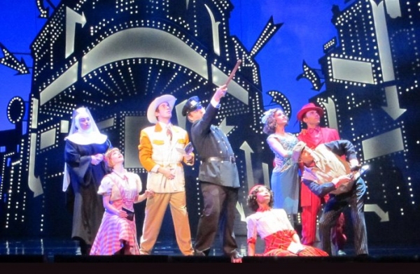 Photo Flash: First Look at the New GUYS AND DOLLS National Tour Image