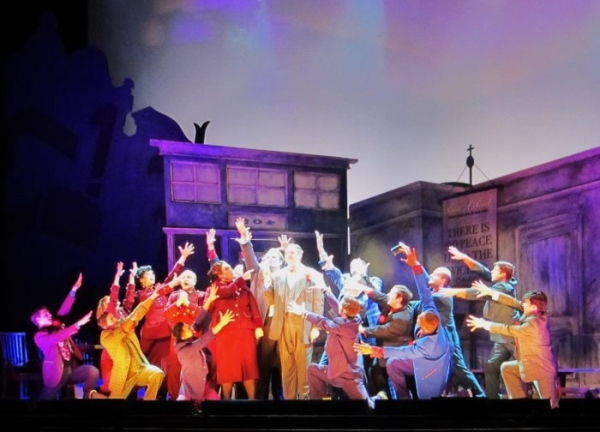 Photo Flash: First Look at the New GUYS AND DOLLS National Tour Image
