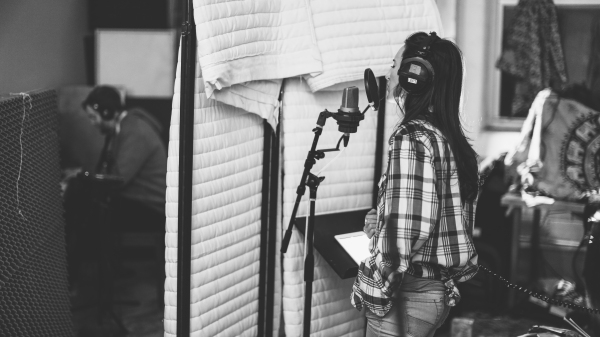 Photo Flash: Sneak Peek- ONCE Cast Members to Debut FAIR PLAY Video at 42West Image
