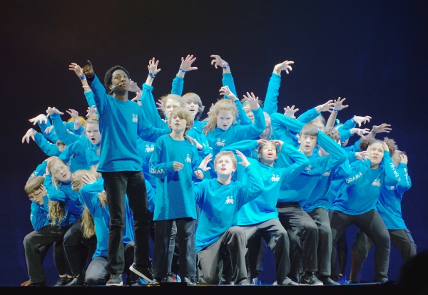 Photo Flash: Megan Hilty, Pasek & Paul, Darren Criss, Lilla Crawford & More at the JR. THEATRE FESTIVAL Image