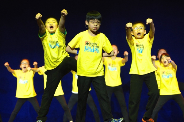 Photo Flash: Megan Hilty, Pasek & Paul, Darren Criss, Lilla Crawford & More at the JR. THEATRE FESTIVAL Image