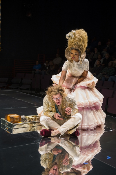 Photo Flash: First Look at Steppenwolf Theatre's MARIE ANTOINETTE Image