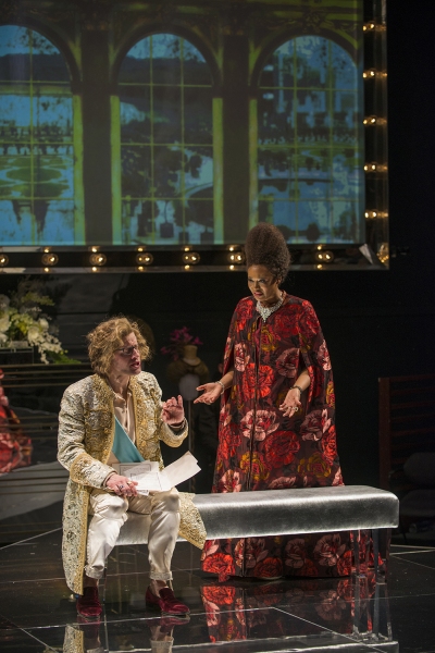 Photo Flash: First Look at Steppenwolf Theatre's MARIE ANTOINETTE Image