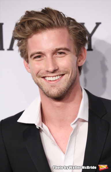 Photo Coverage: On the amfAR 2015 New York Gala Black Carpet with Paris Hilton, Kendall Jenner, and More! Image