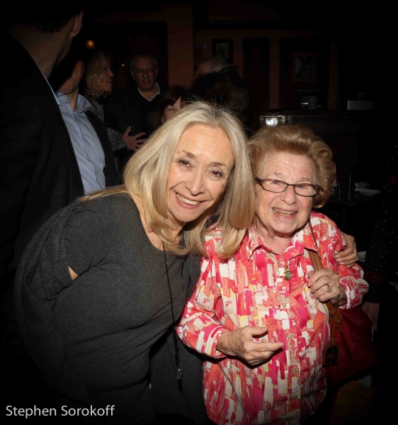 Photo Coverage: Tovah Feldshuh Brings AGING IS OPTIONAL to 54 Below Image