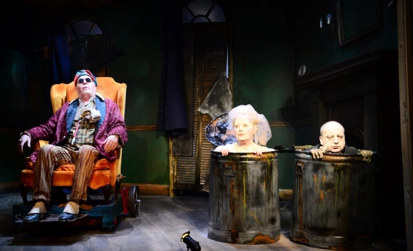 Photo Flash: First Look at The Hypocrites' ENDGAME, Now Playing at Den Theatre 