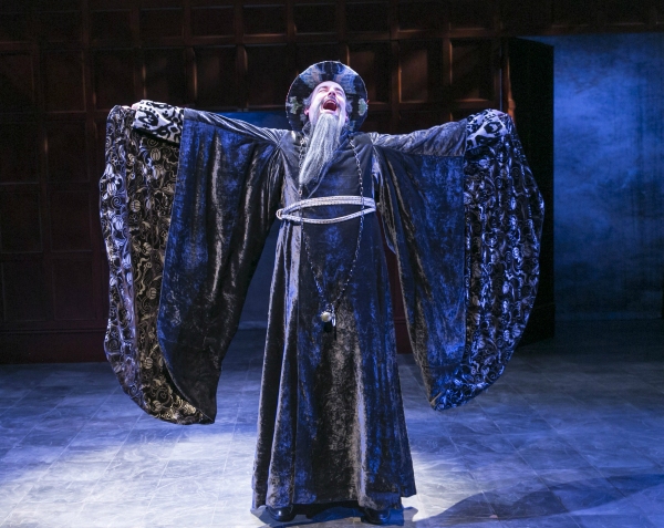 Photo Flash: First Look at The Acting Company & Guthrie's MACBETH and A CONNECTICUT YANKEE IN KING ARTHUR'S COURT Tour 