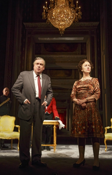 Photo Flash: First Look at Helen Mirren and More in THE AUDIENCE on Broadway Image
