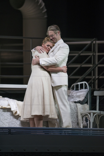 Photo Flash: First Look at Lyric Opera of Chicago's THE PASSENGER 