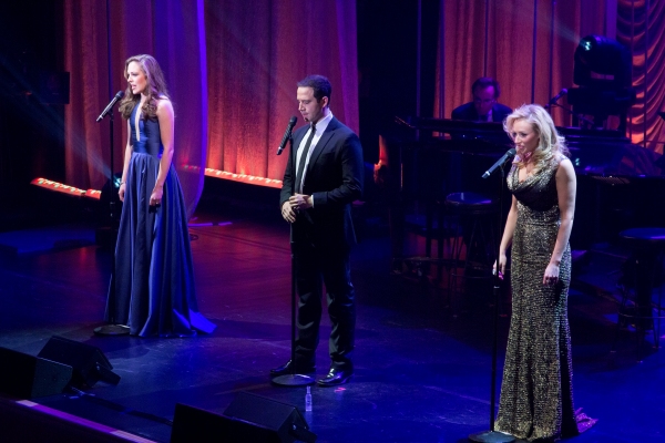 Photo Coverage: Broadway Honors Helen Mirren at Roundabout's THERE'S NOTHING LIKE A DAME Gala! Image